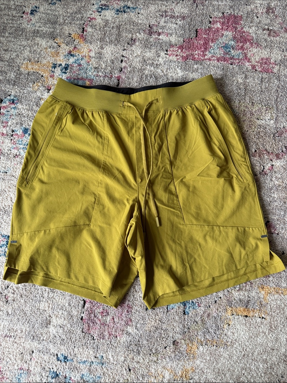 lululemon athletica Men's Athletic Shorts - Olive Green